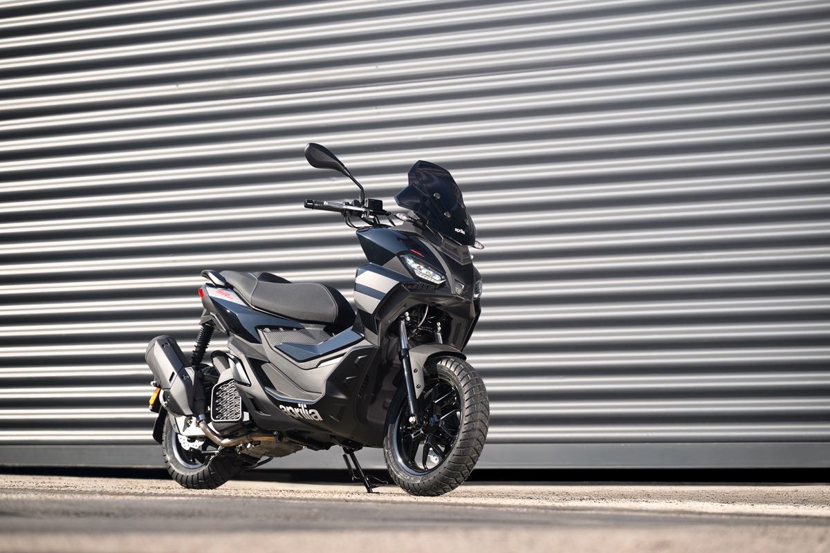 Aprilia SR GT 200