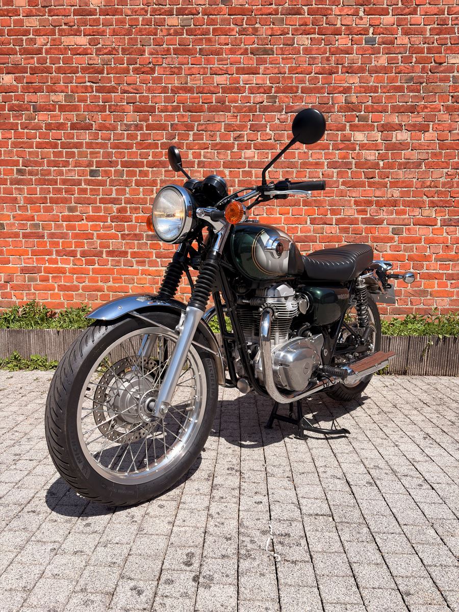 Kawasaki W800