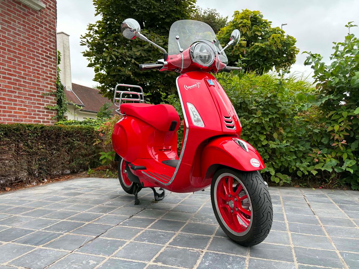 Occasie Vespa Elettrica RED 50