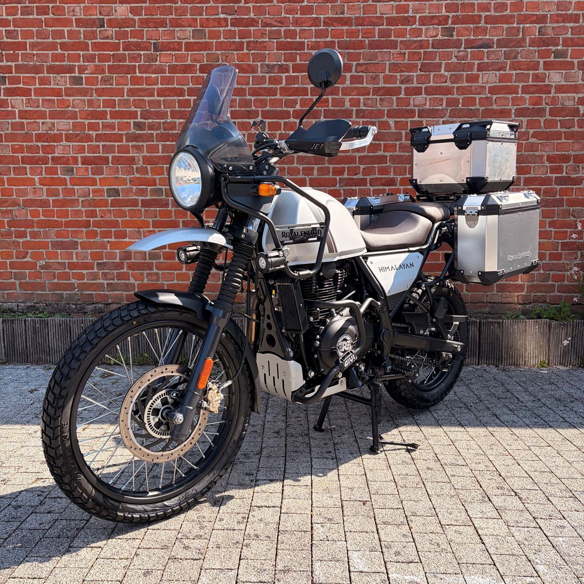 Royal Enfield Himalayan 411 zilver